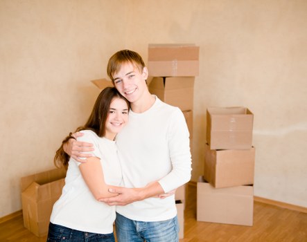Families using self storage for home decluttering in Goldersgreen