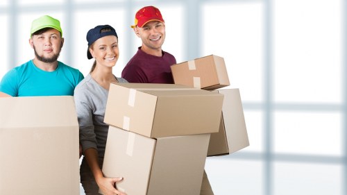Secure short-term storage unit for personal belongings in Goldersgreen